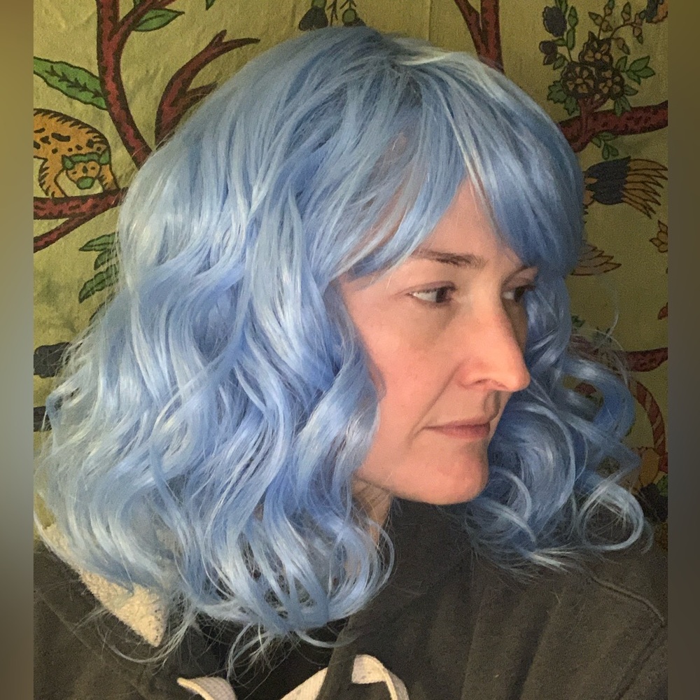 Light blue curly synthetic Bob wig with bangs Basic cap new HF - Picture 3 of 10